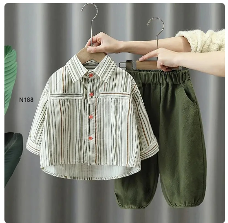 Pantalon con camisa formal para niño