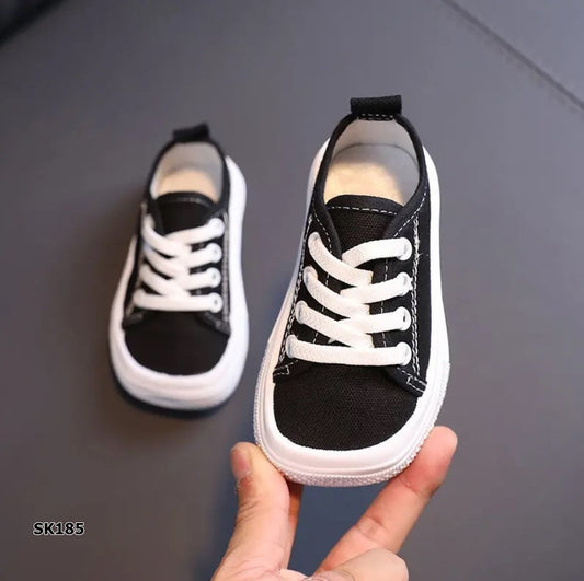 Tenis para niño negros con blanco