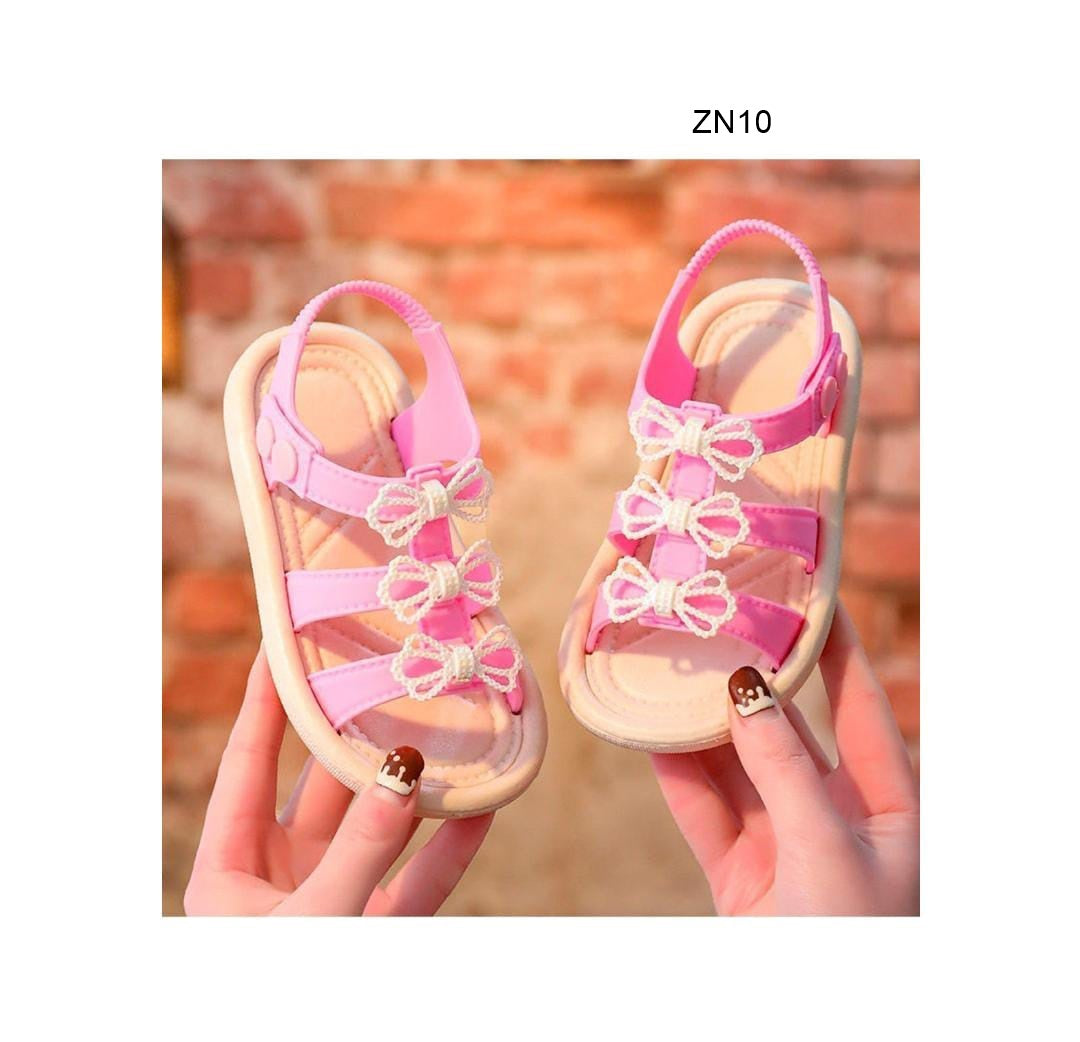 Sandalias modernas romanas para niñas