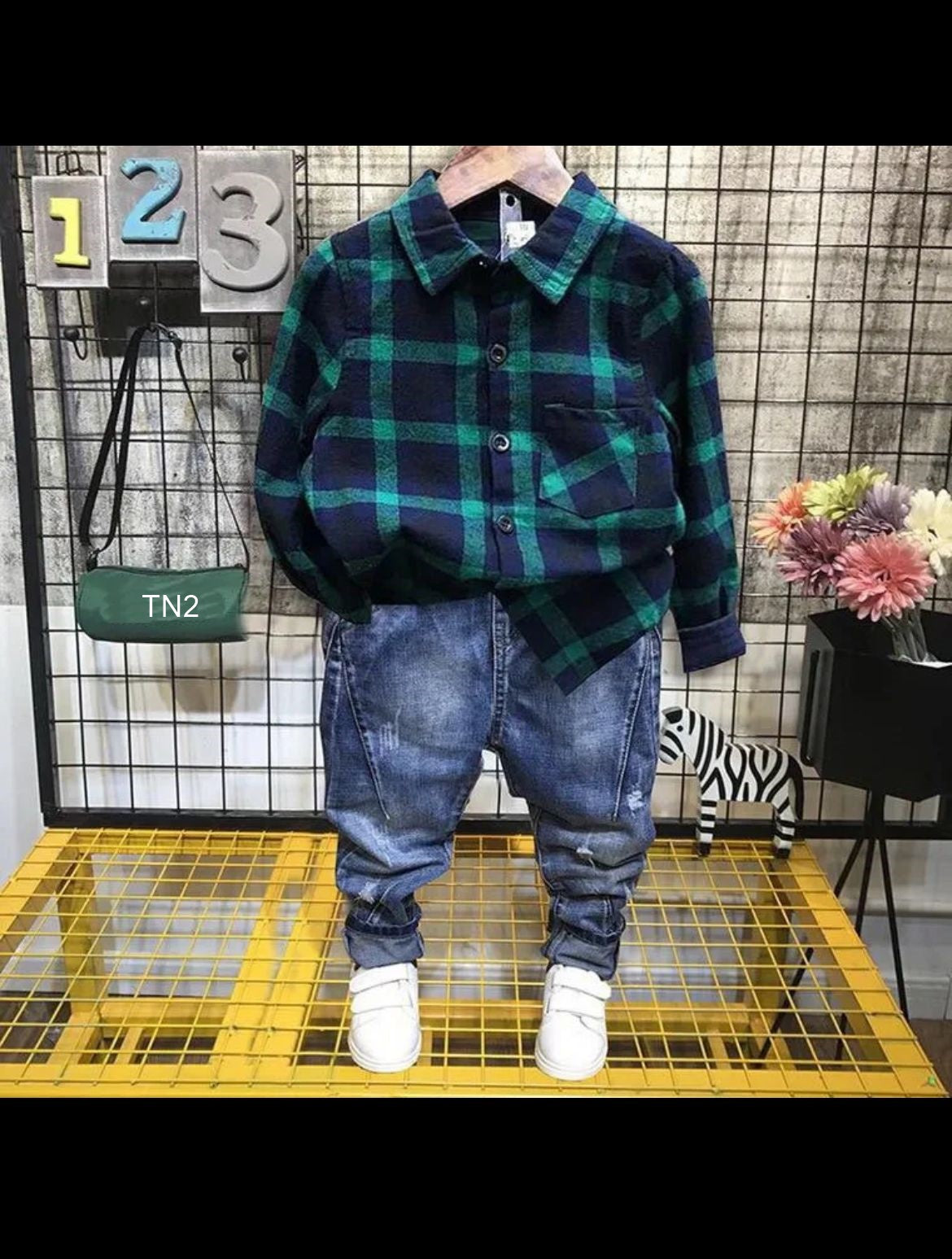 Pantalón y camisa para niño moda elegante