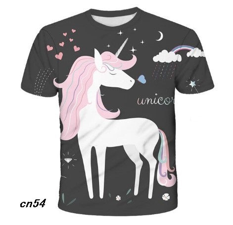 Camiseta negra con unicornio rosa