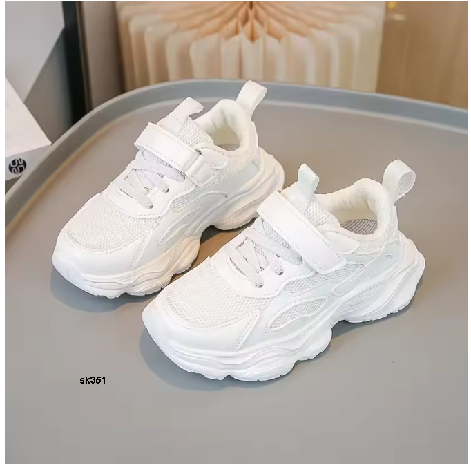 tenis blancos para niños